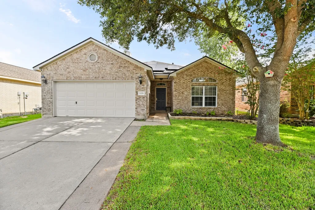 32018 Anne Lane Pinehurst TX 77362