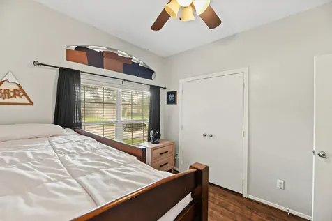 32018 Anne Lane Pinehurst TX 77362