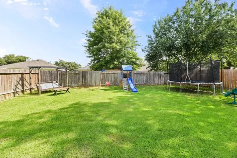 32018 Anne Lane Pinehurst TX 77362