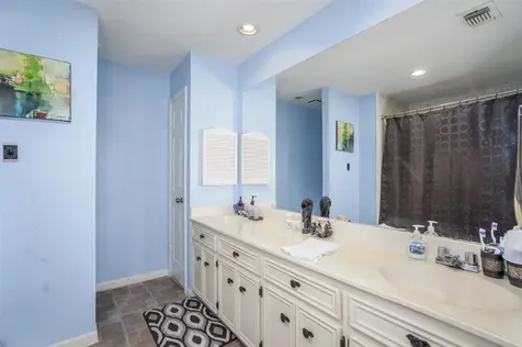 10763 Sandpiper Drive Houston TX 77096