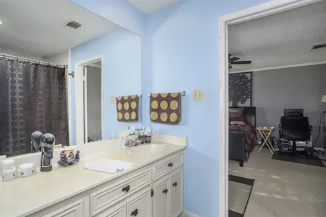 10763 Sandpiper Drive Houston TX 77096