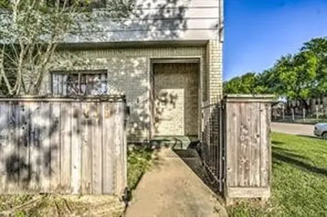 10763 Sandpiper Drive Houston TX 77096