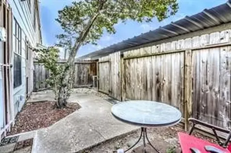 10763 Sandpiper Drive Houston TX 77096