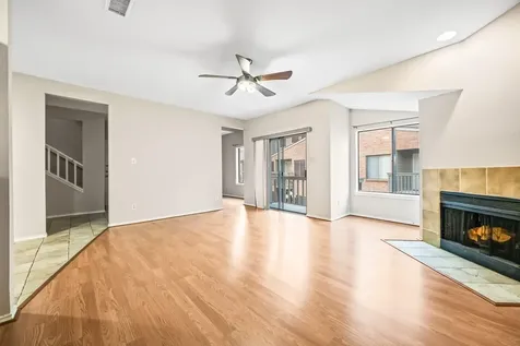 2023 Gentryside Drive 204 Houston TX 77077