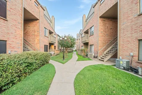 2023 Gentryside Drive 204 Houston TX 77077