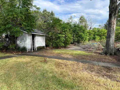 1402 East Avenue Katy TX 77493