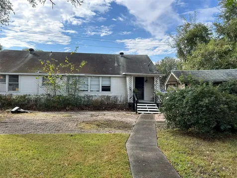 1402 East Avenue Katy TX 77493