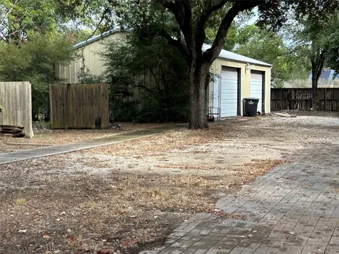 1402 East Avenue Katy TX 77493