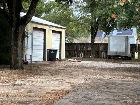 1402 East Avenue Katy TX 77493