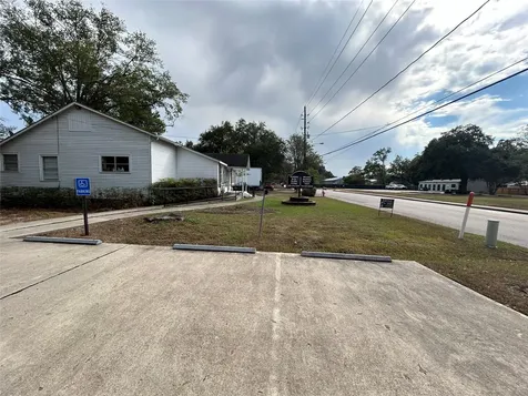1402 East Avenue Katy TX 77493