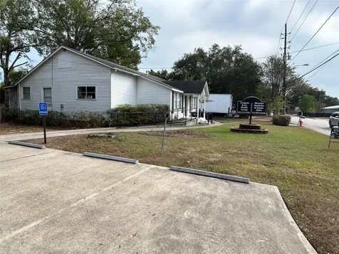 1402 East Avenue Katy TX 77493