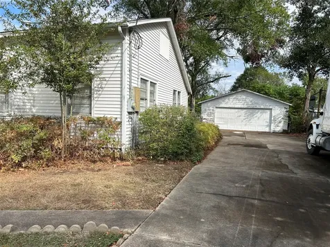 1402 East Avenue Katy TX 77493