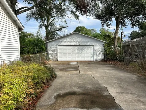 1402 East Avenue Katy TX 77493