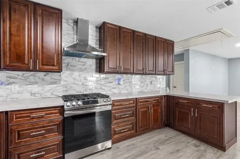 3853 Rosedale Street Houston TX 77004
