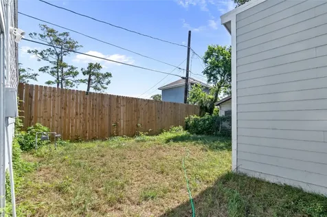 3853 Rosedale Street Houston TX 77004