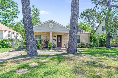 3853 Rosedale Street Houston TX 77004