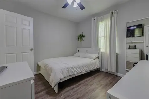 5031 Caplin Street Houston TX 77026