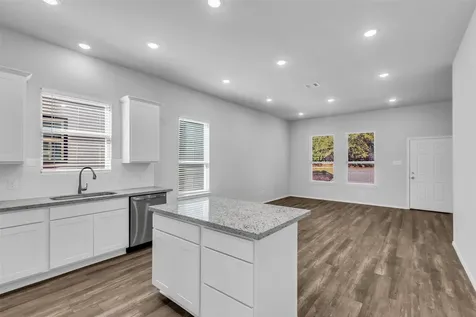 11964 Canal Street Willis TX 77318