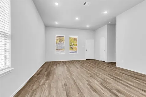 11964 Canal Street Willis TX 77318