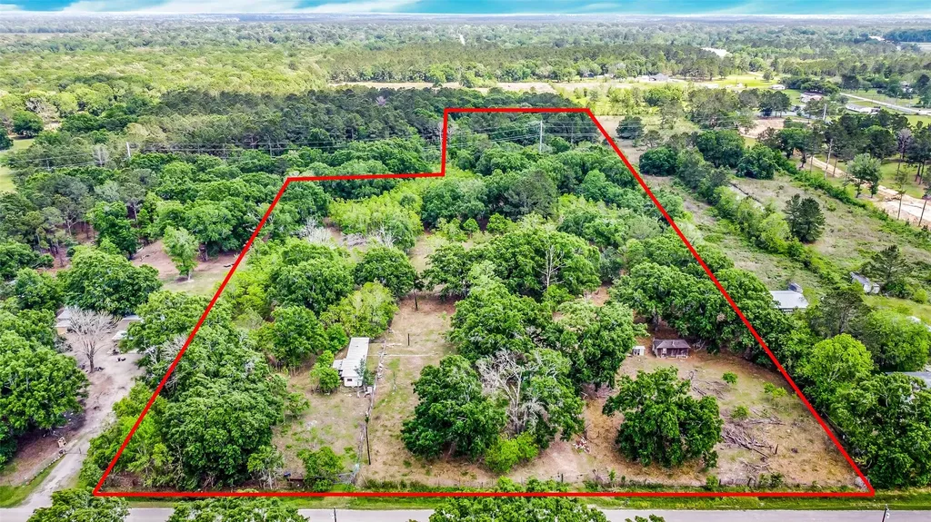 198 County Road 6881 N Dayton TX 77535