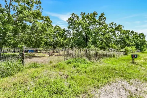 198 County Road 6881 N Dayton TX 77535