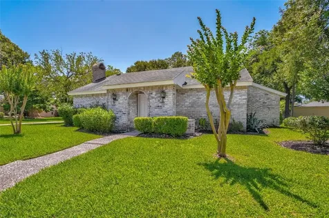 13805 Imperial Court Sugar Land TX 77498