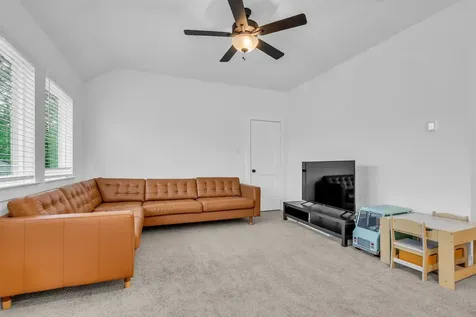 426 Glacier Pass Montgomery TX 77316