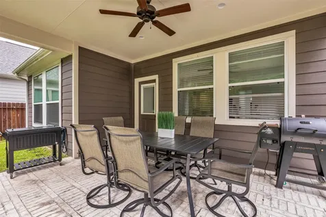 426 Glacier Pass Montgomery TX 77316