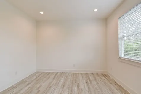3512 Oak Forest Grove Drive Houston TX 77018