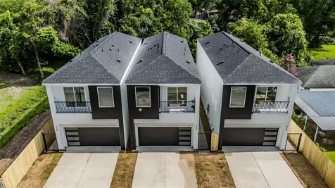 1913 Dewalt Street Houston TX 77088