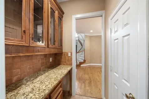21 Wedgewood Drive W Montgomery TX 77356