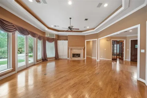 21 Wedgewood Drive W Montgomery TX 77356