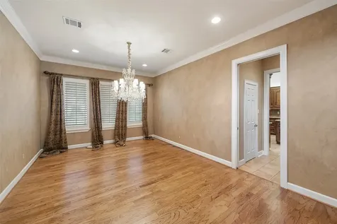 21 Wedgewood Drive W Montgomery TX 77356