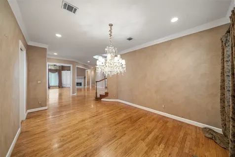 21 Wedgewood Drive W Montgomery TX 77356