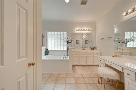 5917 Dolores Street D Houston TX 77057