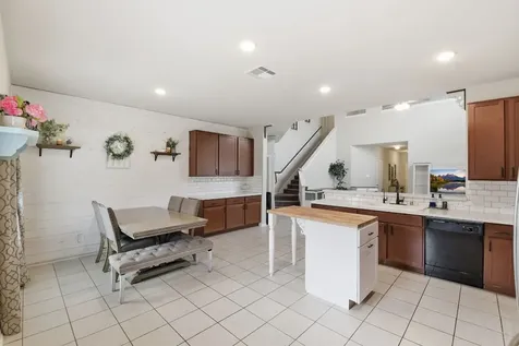 1511 Shannon Street Alvin TX 77511
