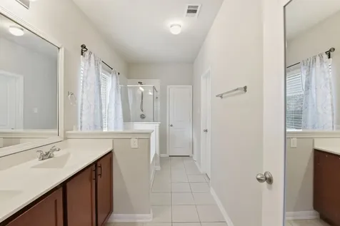 1511 Shannon Street Alvin TX 77511
