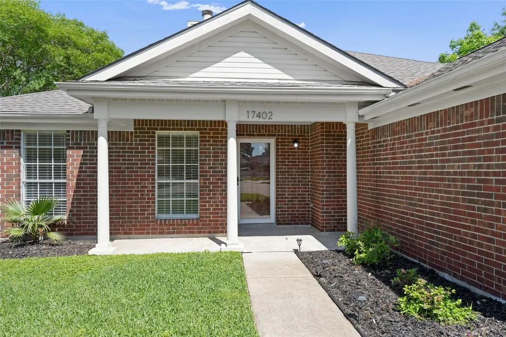 17402 Eastwood Circle Houston TX 77095