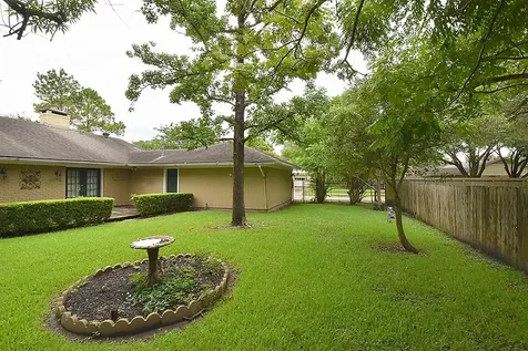 5103 Briarbend Drive Houston TX 77035