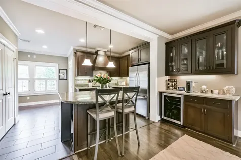 240 E Woodland Street Houston TX 77009