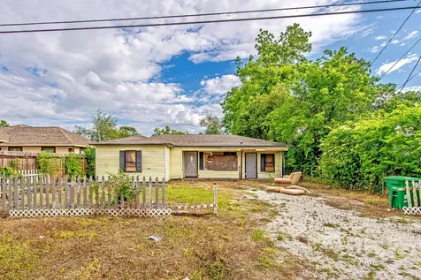 8022 Talton Street Houston TX 77028
