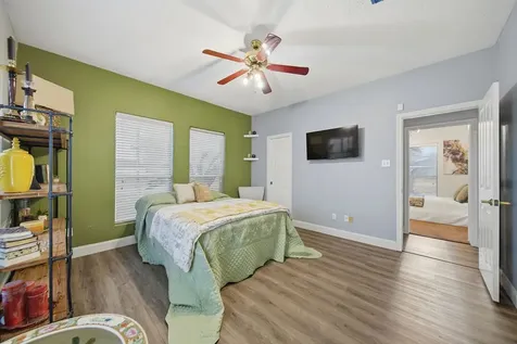527 S Ohio Avenue La Porte TX 77571