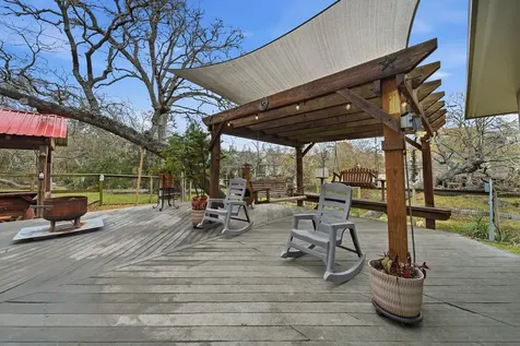 527 S Ohio Avenue La Porte TX 77571