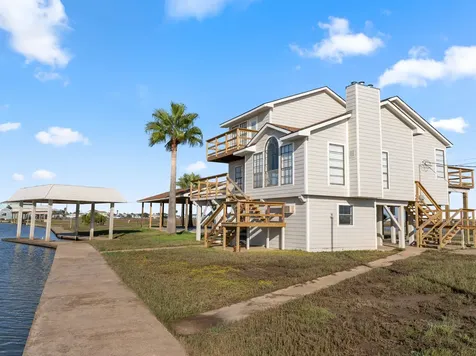 265 County Road 209 Sargent TX 77414