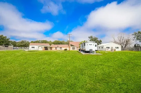 419 Western Acres Drive El Campo TX 77437