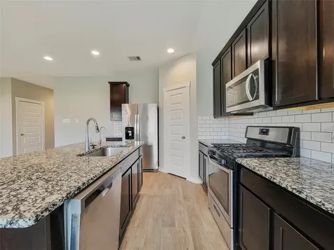 8122 Hush Heights Drive Rosharon TX 77583