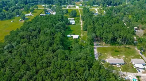 905 County Road 379 Cleveland TX 77328