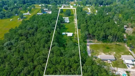 905 County Road 379 Cleveland TX 77328