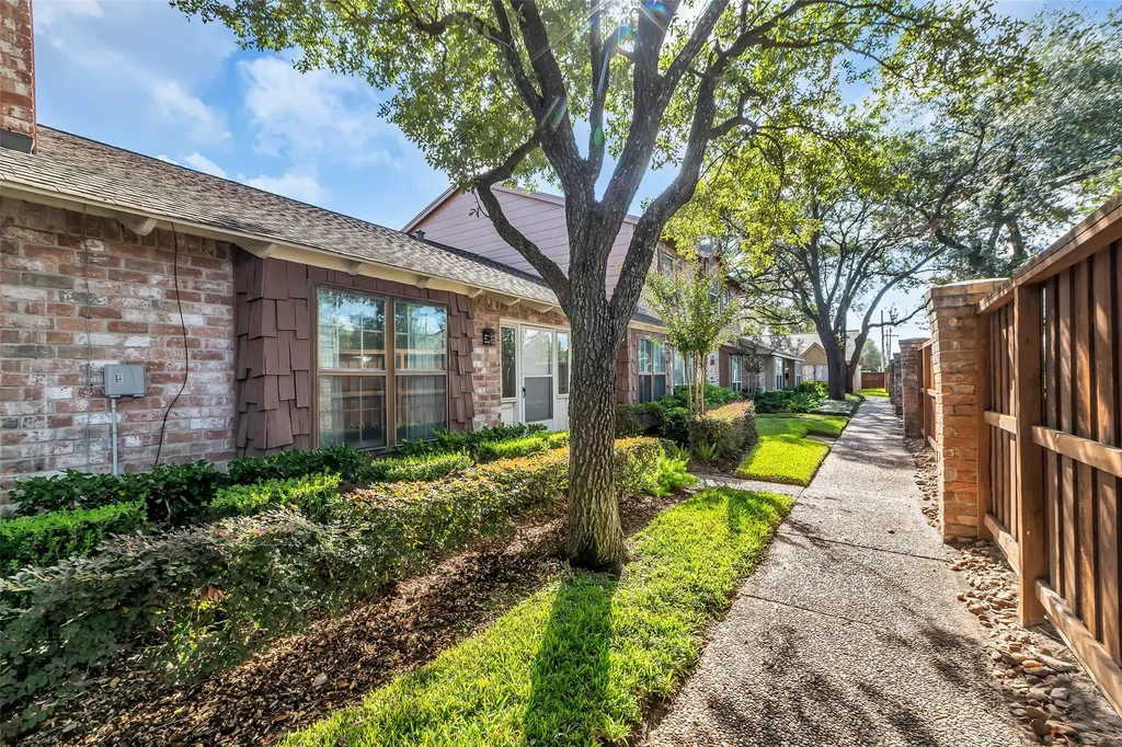 2970 Gessner Road Houston TX 77080