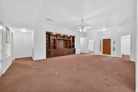 914 W Peach Hollow Circle Pearland TX 77584